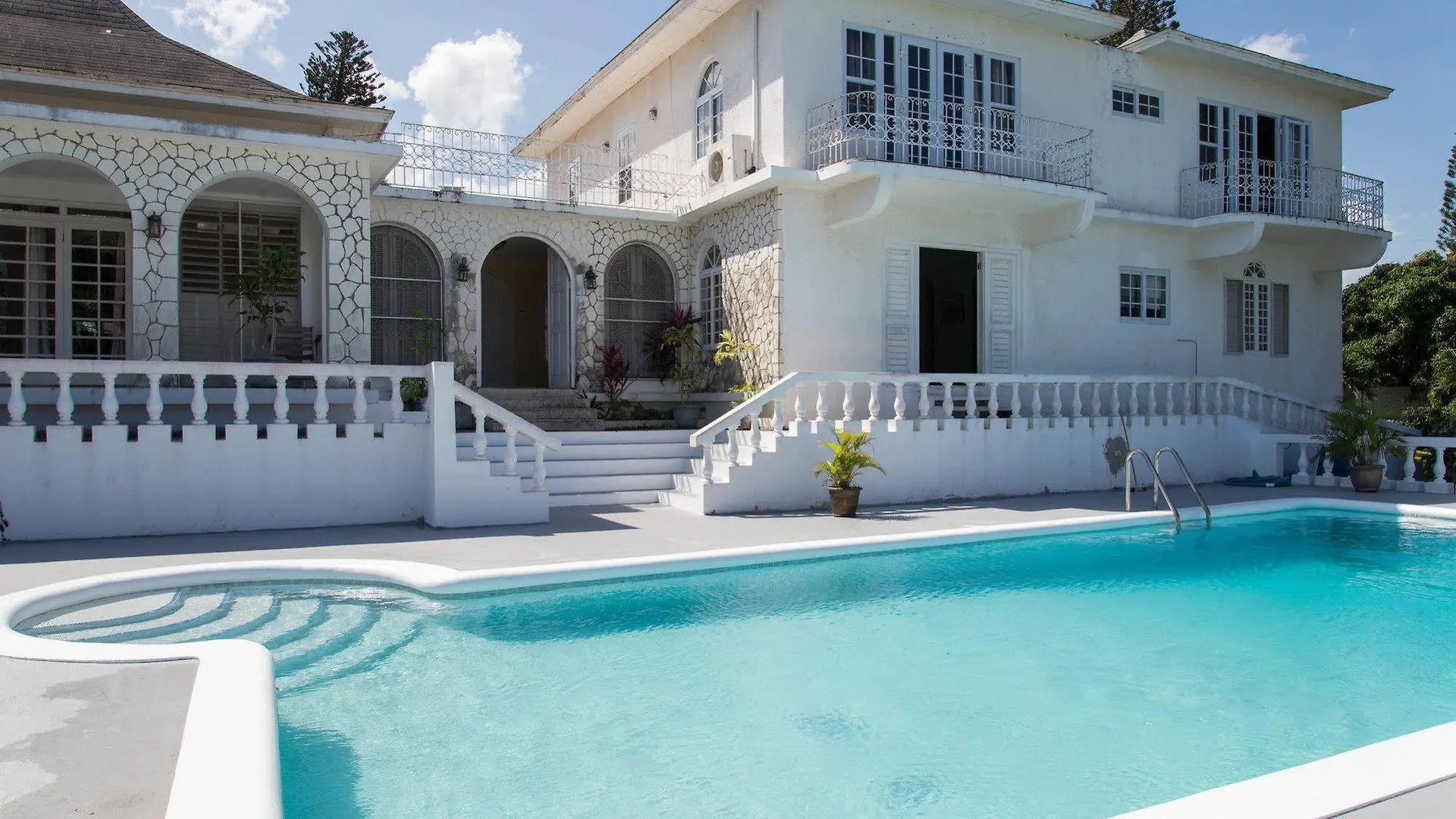 Hatfield South Villa location
